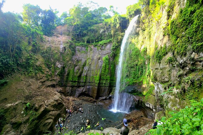 Hidden waterfall walk
